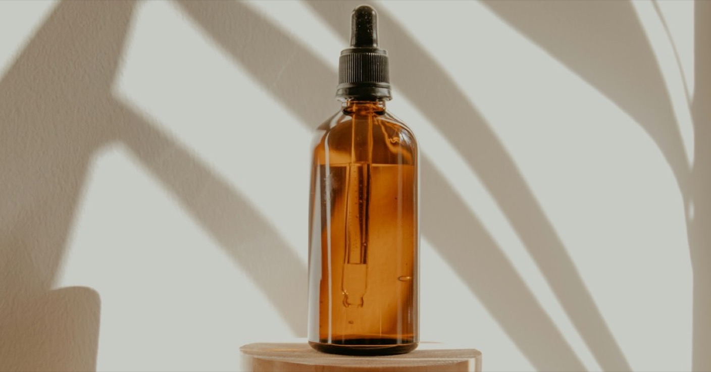 Polyglutamic Acid Retains 45% Moisture vs. Hyaluronic Acid's 36% at 120 Minutes