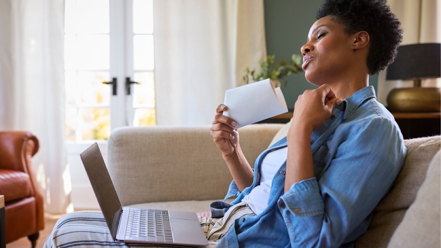 At-Home Hormone Tests for Perimenopause: FSH, LH, Estrogen Kits Compared 2026